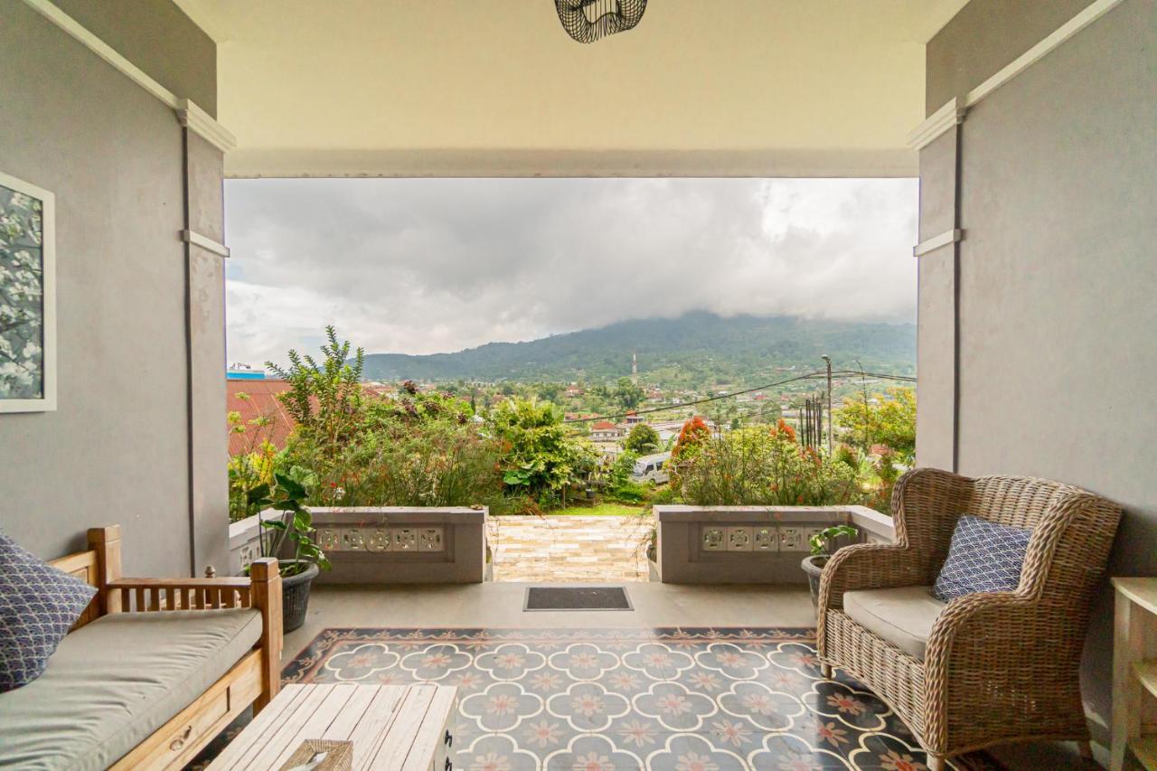 Four Monkeys House Villa Бедугул Екстериор снимка